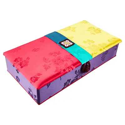 Silk Cash Gift Box with Flower Embroidery (A01)