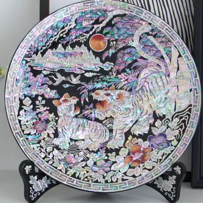 Premium Nacre Lacquerware Round Tray (Tiger) - Kim Gil-soo Artwork