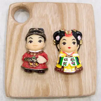 Traditional Doll Magnet Set (Joseon Dynasty Casual Wear)