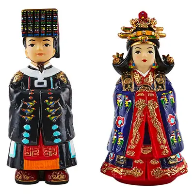 Traditional Doll Set - Joseon King and Queen in Court Ceremonial Robes (Large)