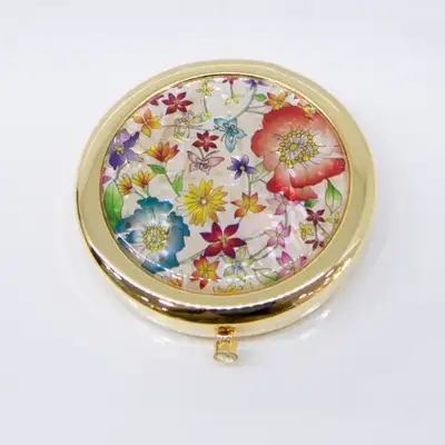 Premium Mother-of-Pearl One-Touch Compact Mirror (Flower White)