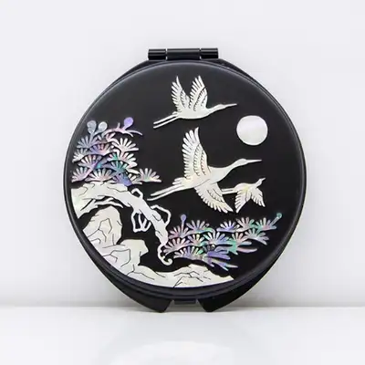 Premium Mother-of-Pearl Inlay Hand Mirror (Pine and Crane Black)