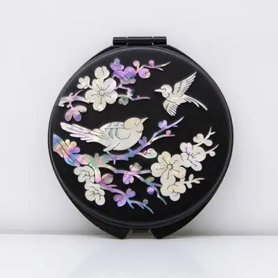 Premium Mother-of-Pearl Inlay Cut Hand Mirror (Plum Blossom Black)