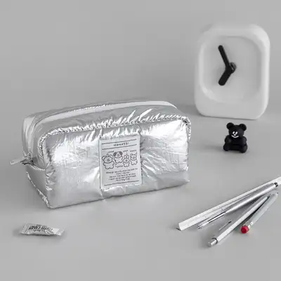 モモシー マシュマロ ペンシルポーチ silver