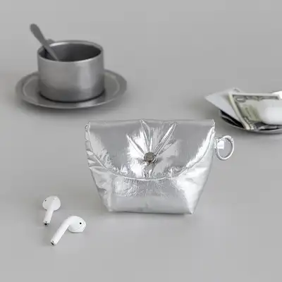 モモシー マシュマロ カードウォレット silver