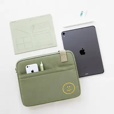 モモシー バックル タブレット PC バッグ 11インチ 4色