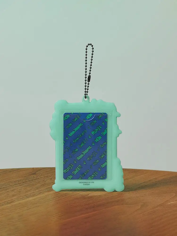 NewJeans How Sweet Photocard Holder Keyring — 3
