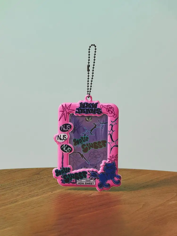 NewJeans How Sweet Photocard Holder Keyring — 4