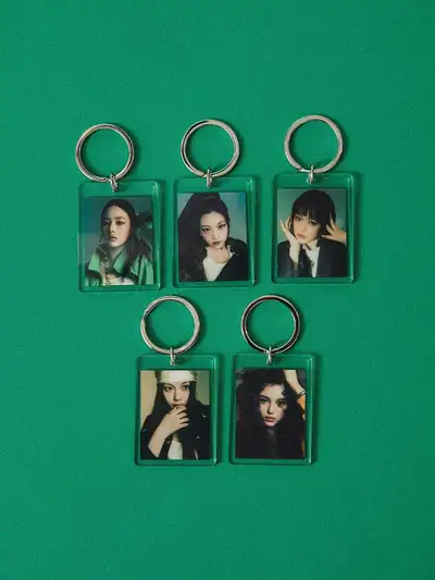 NewJeans How Sweet Acrylic Photo Keyring