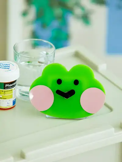 LINE Friends Minini Renini Desktop Clock