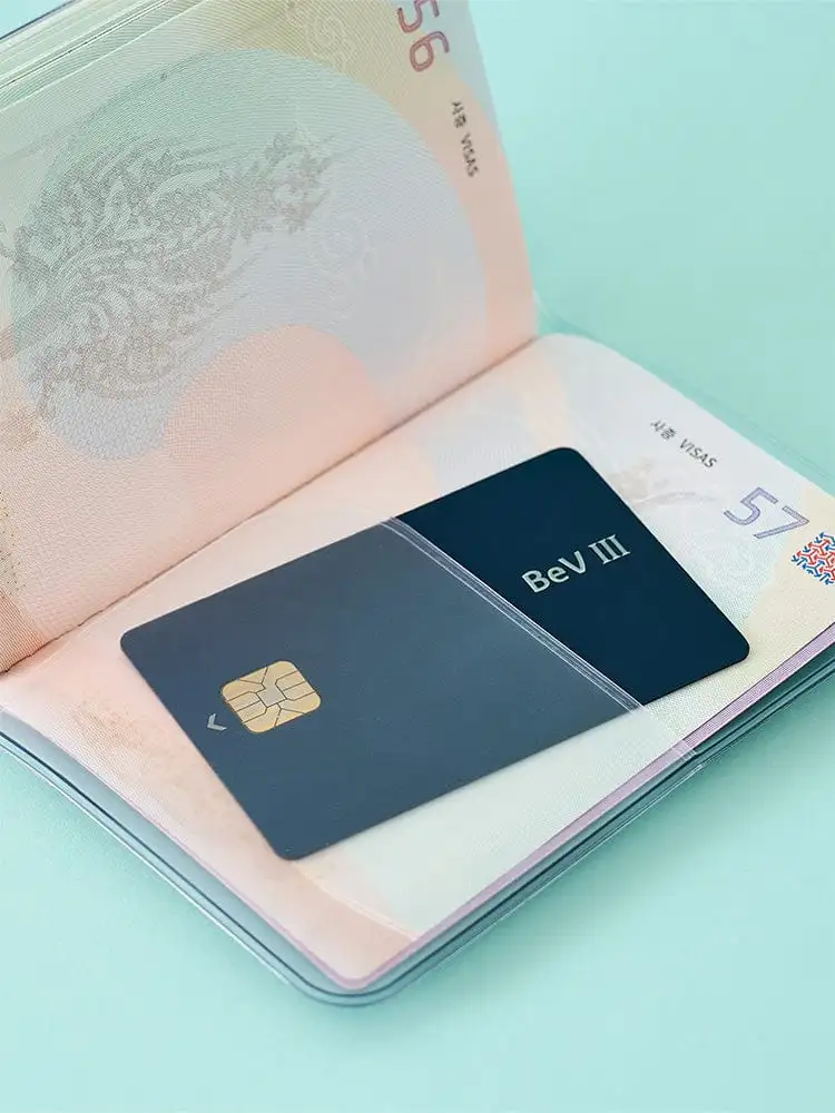 Line Friends Mini Leni Ice Cream Passport Wallet — 3