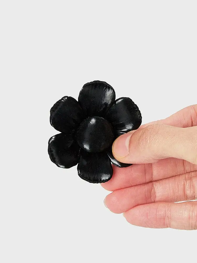 COLLER Mini Flower Padded Stickon Onyx Black — 2