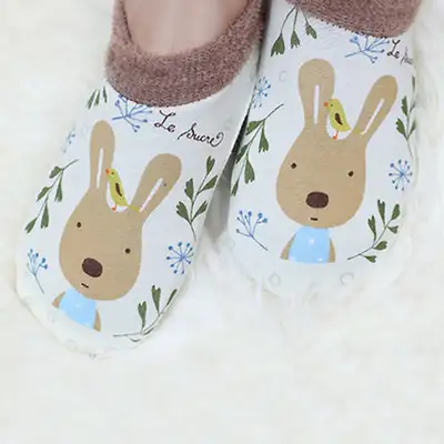 LeShucre Fuzzy Sleep Slippers (Ivory Wildflower) Toddler Slippers