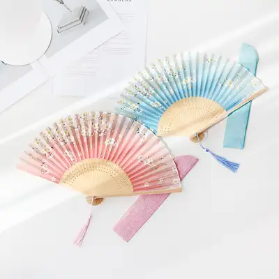 (ギフトセット)フラワー打ち抜き シルク折りたたみ扇(P)+綿扇子入れ