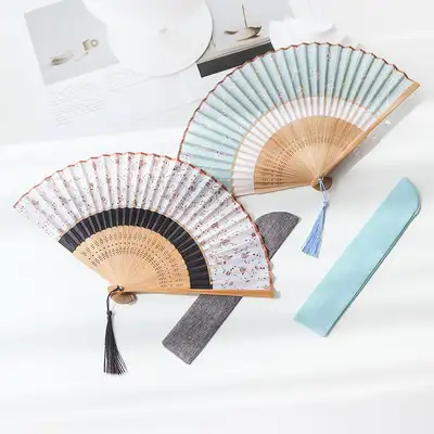 （ギフトセット）葉模様2段穴あき絹折りたたみ扇（P）+綿扇ケース