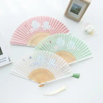 パステルリアル菊穴あき折りたたみ扇（P）