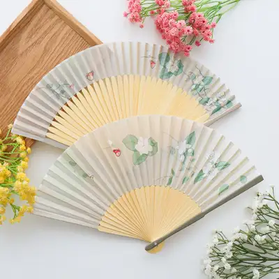 蓮花民画竹折り畳み式扇（P）