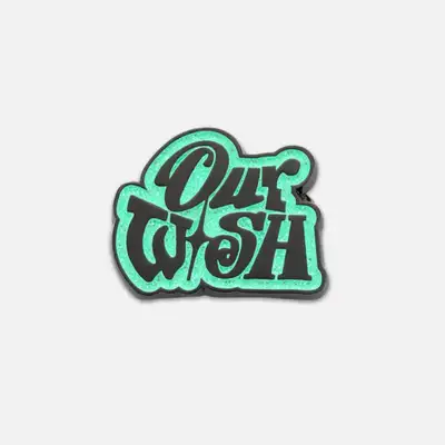 2025 NCT WISH 1st CONCERT TOUR 'INTO THE WISH Our WISH' LOGOバッジ