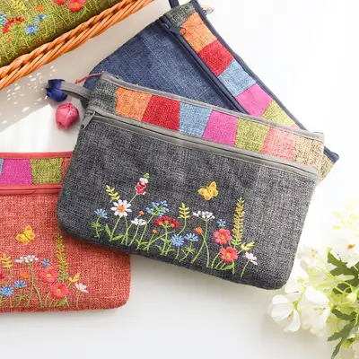 蝶の庭 花刺繍 ポーチY