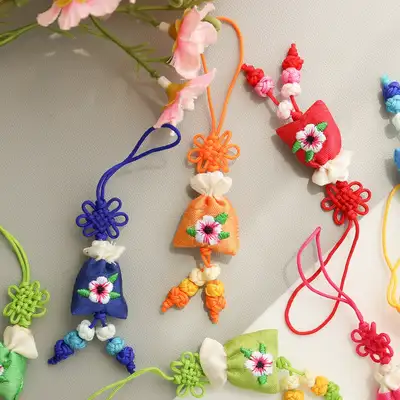 花刺繍福袋 ミニ結び飾りY