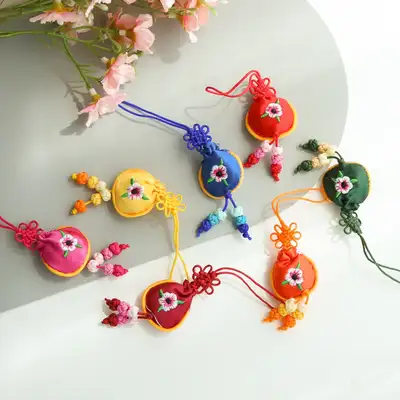 花刺繍 円形福袋 ミニ房飾りY