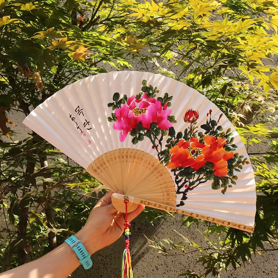 (親筆)ナムジョン東洋画特オ竹選竹折畳扇/牡丹+高級伝統結び紐付き — 2