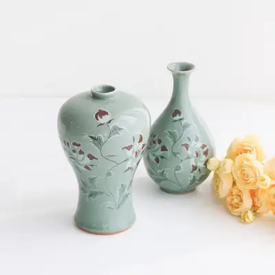 高級宋月クラック青磁梅酒瓶セット(特小) 辰砂牡丹 17cm