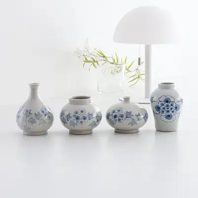 高白磁轆轤牡丹ミニ花瓶 1P