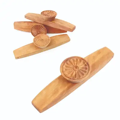 Natural Wood Handle Round Rice Cake Mold, 1 Piece (Traditional Experience Pattern Stamp Tool for Holiday Tteok Making)
