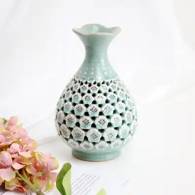道城青磁 梅花文 透彫 花瓶 19cm