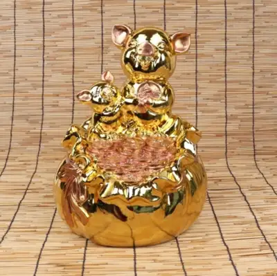 福巾着 金色の豚