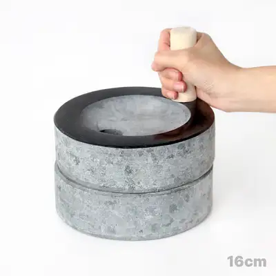 더담고 国産烏石 ミニ石臼 16cm