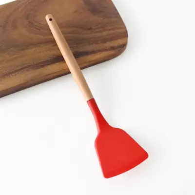 Red Wood Handle Silicone Straight Spatula | Pancake Turner