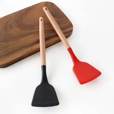 Wood Handle Silicone Straight Spatula | Pancake Kitchen Turner
