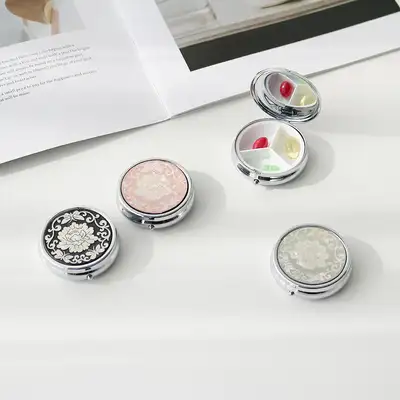 BEST 螺鈿漆器 カット貝殻 薬入れ ポータブル薬入れケース デイリー 薬保管容器 ビタミンケース 伝統 外国人ギフト