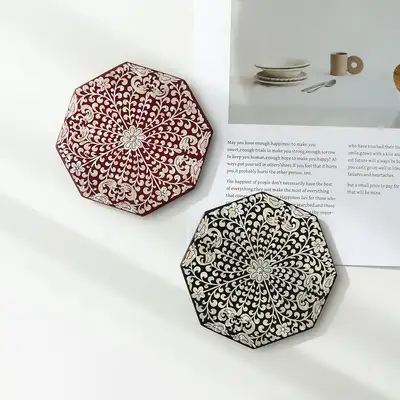 螺鈿漆器八角貝殻コースター（鴛鴦唐草）