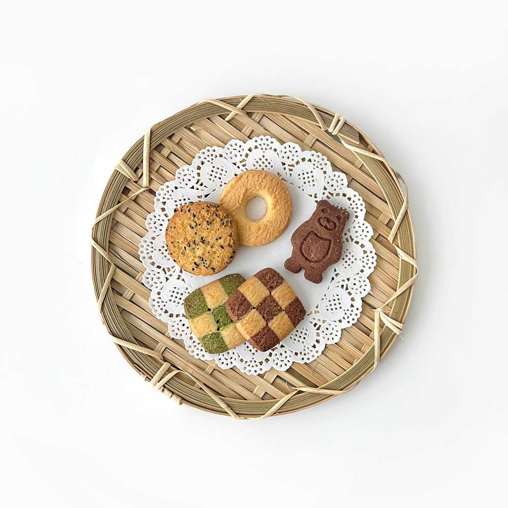 22cm Bamboo Round Chaebban | Traditional Woven Bamboo Tray for Holiday Meals, Noodles, and Appetizers