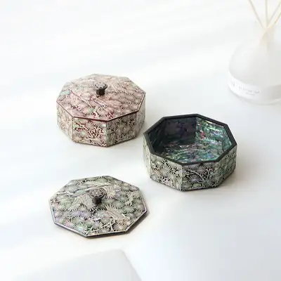螺鈿漆器 千年鶴 つまみ八角 貝殻箱 10センチ