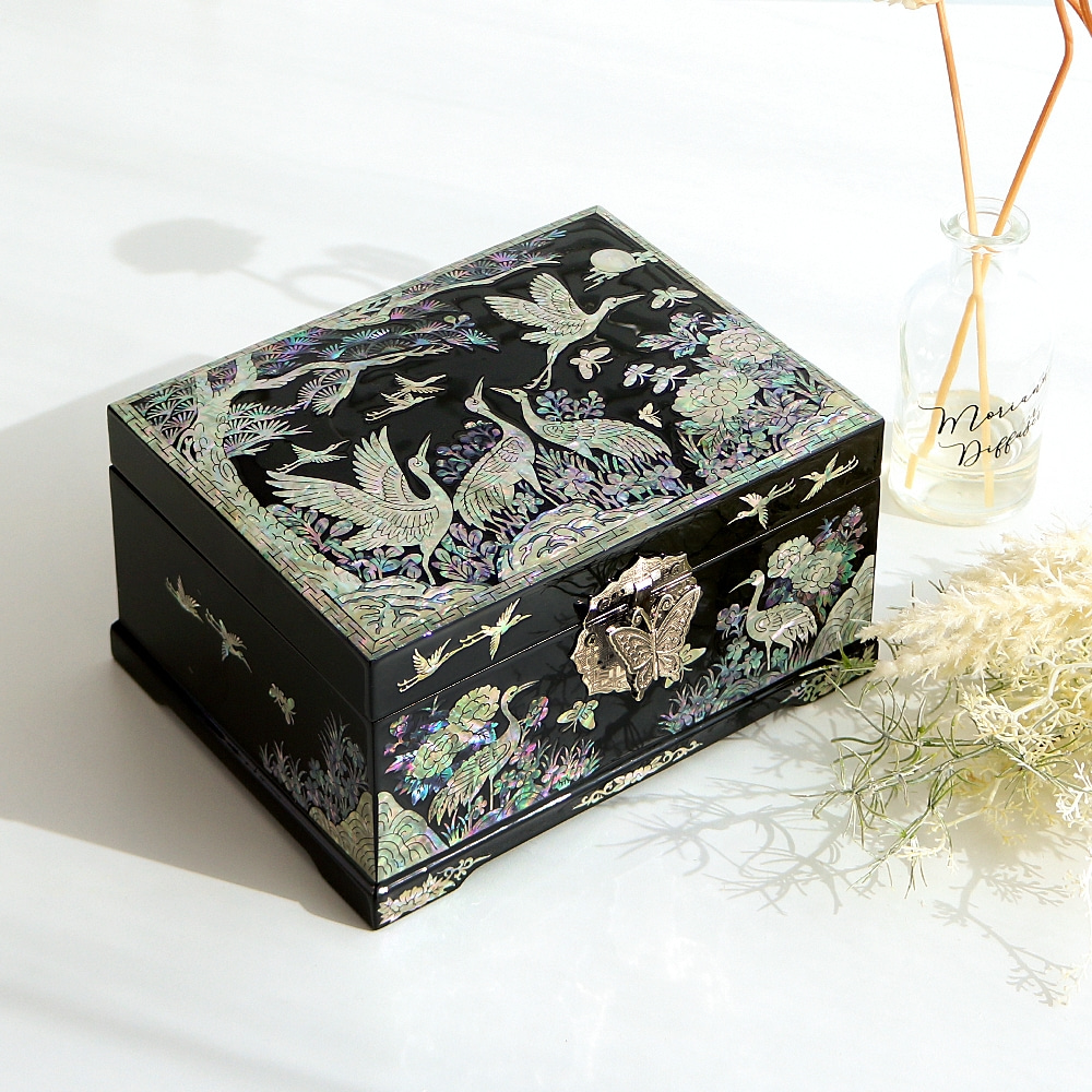 Mother-of-Pearl Lacquerware Crane Jewelry Box, Two-Tier, Black, 18cm