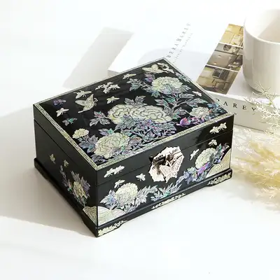 螺鈿漆器 牡丹花 2段 貝殻ジュエリーボックス 黒18センチ