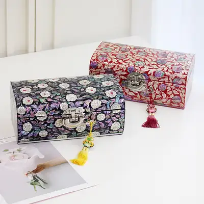 螺鈿漆器 ころがし牡丹花 貝細工ジュエリーボックス 24cm（文化財機能人장태복作品）外国人贈り物 婚礼箱