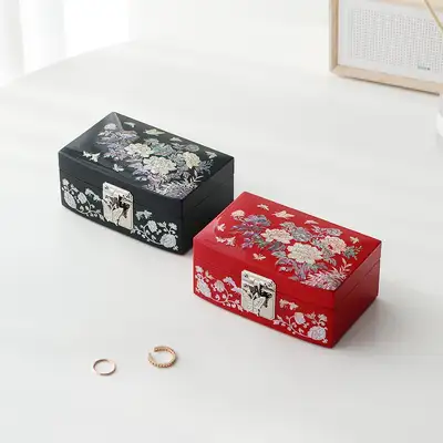 螺鈿漆器 前転がし 螺鈿ジュエリーボックス（14cm） 富貴牡丹