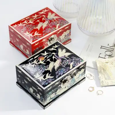 ランジェ 螺鈿漆器 長寿松鶴 2段 貝殻ジュエリーボックス 18センチ (金永万文化財機能人作品)