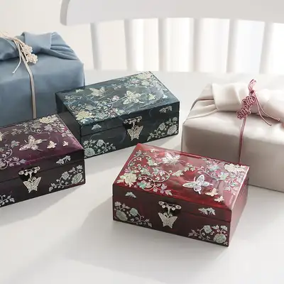 螺鈿漆器 韓紙 蝶牡丹花 ジュエリーボックス 16センチ 貝殻細工 アクセサリー収納ボックス