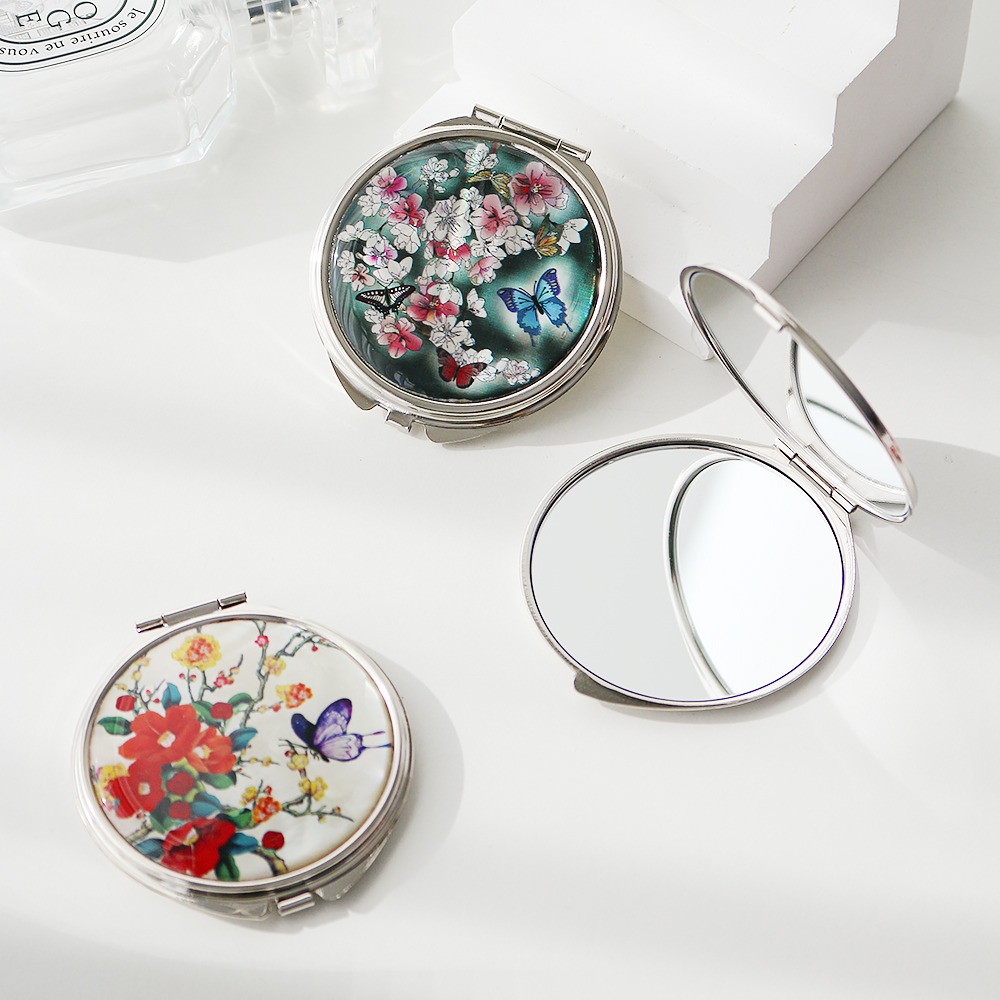 Mother-of-Pearl Hand Mirror Medium K (Design Selection)