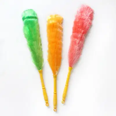 Random Color Feather Duster 53cm (Retro Style Cleaning Feather Duster for Home and Car)