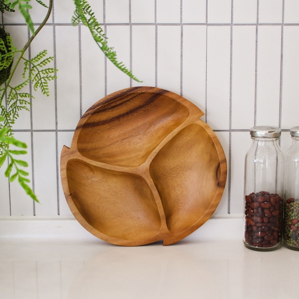 Acacia Wood 3-Compartment Pinwheel Serving Dish