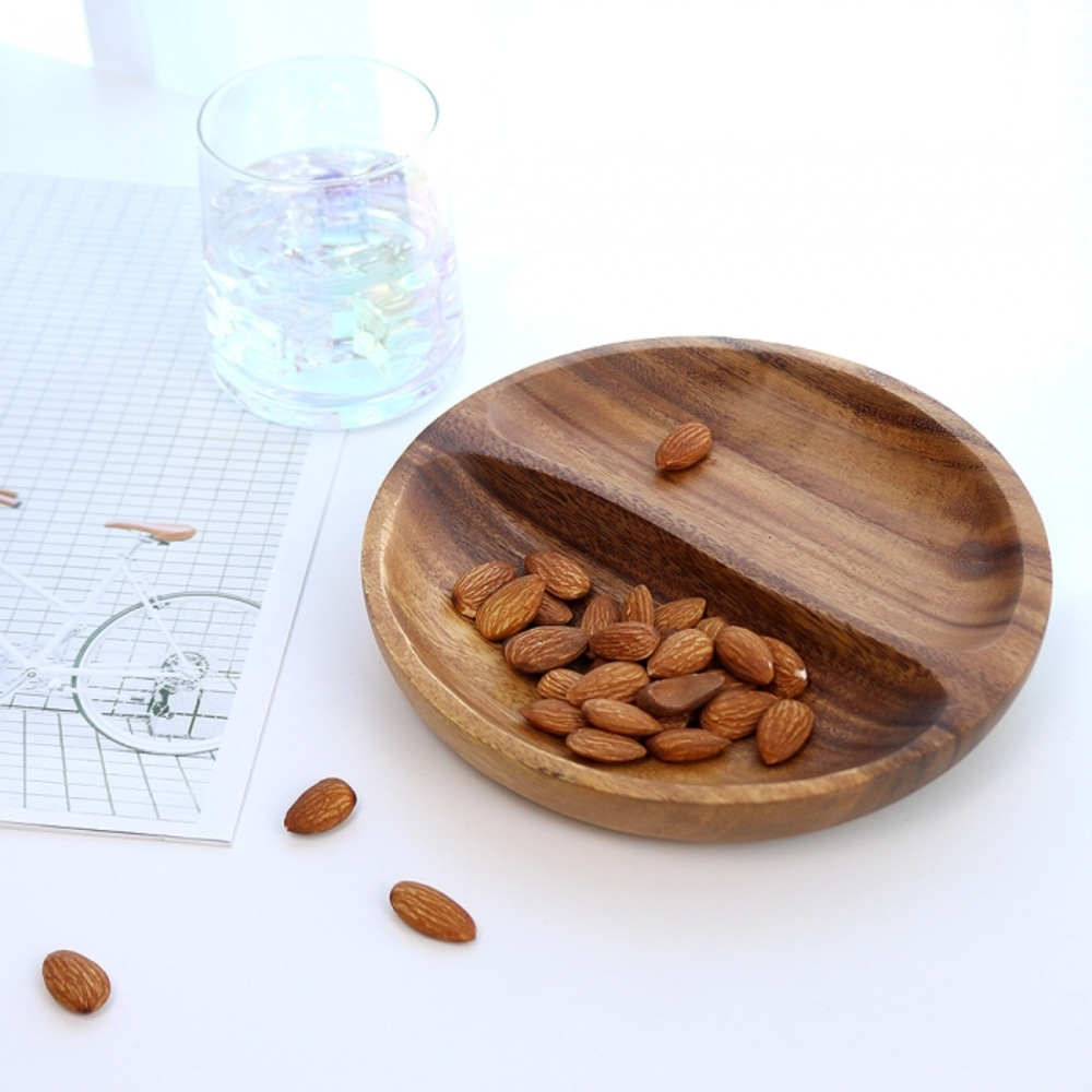 Acacia Wood 2-Compartment Round Sharing Plate