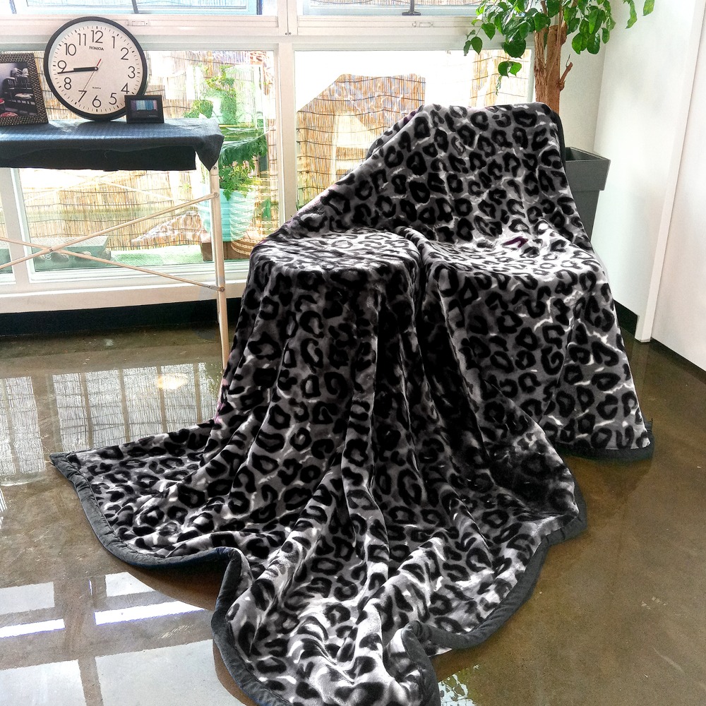 Black Leopard Ultra-Soft Mink Blanket | Thick Cheetah Print Comforter