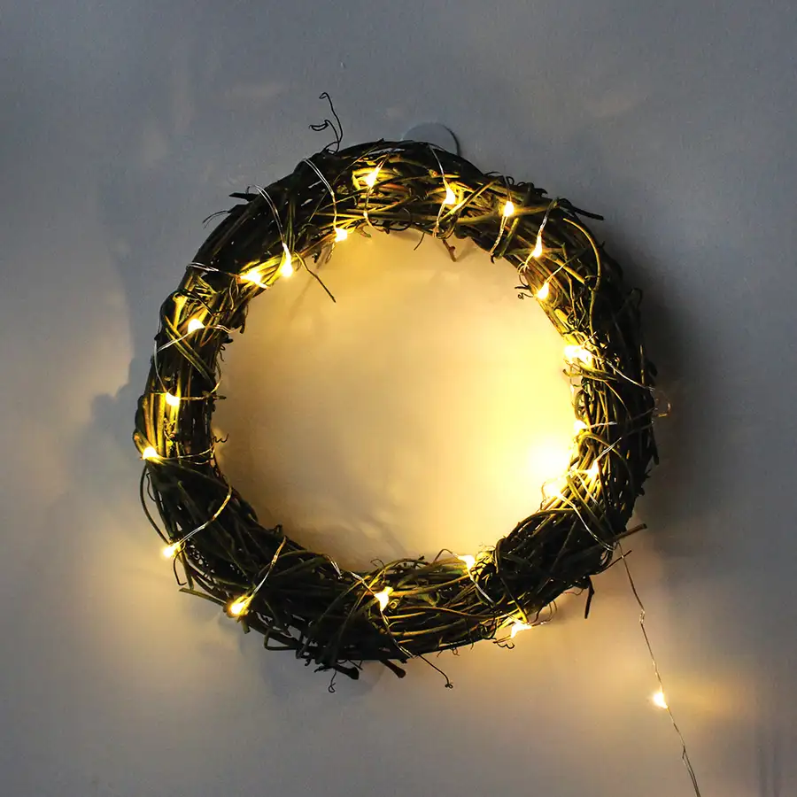 Wood Wreath Round 15 + String Lights (Christmas Party Winter Decor Mood Light LED Lighting Interior Wall Decoration) — 2